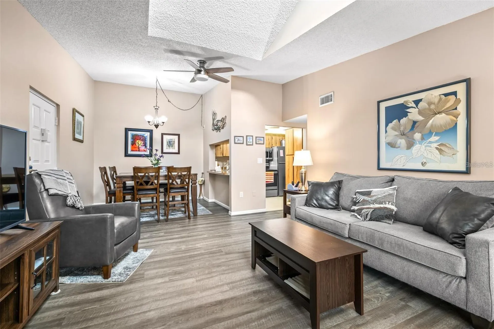 1871 Pine Ridge Way W Palm Harbor FL 34684