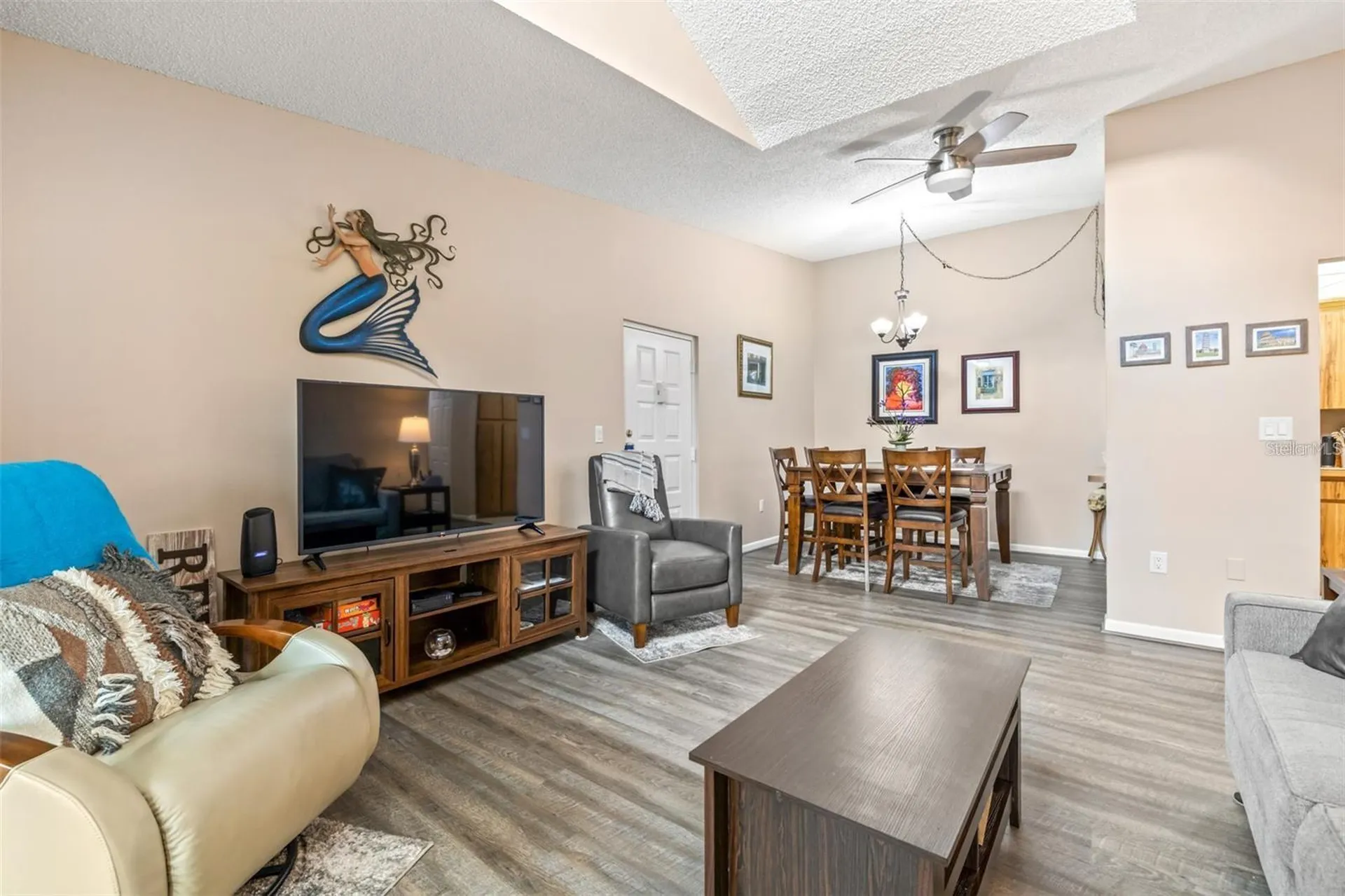 1871 Pine Ridge Way W Palm Harbor FL 34684