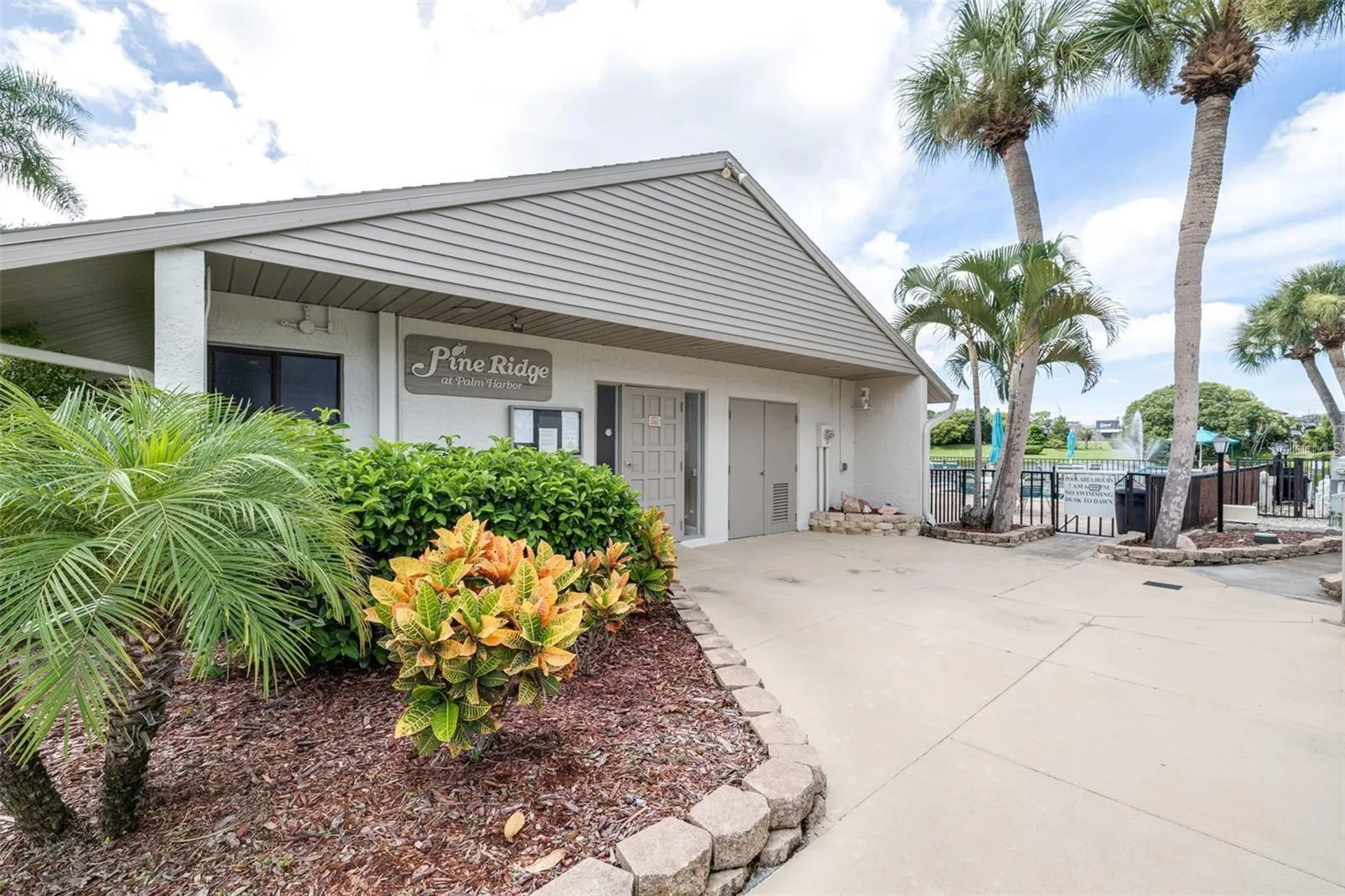 1871 Pine Ridge Way W Palm Harbor FL 34684