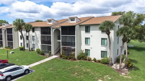 1871 Pine Ridge Way W Palm Harbor FL 34684