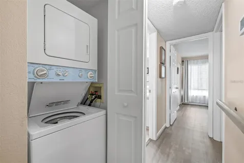 1871 Pine Ridge Way W Palm Harbor FL 34684