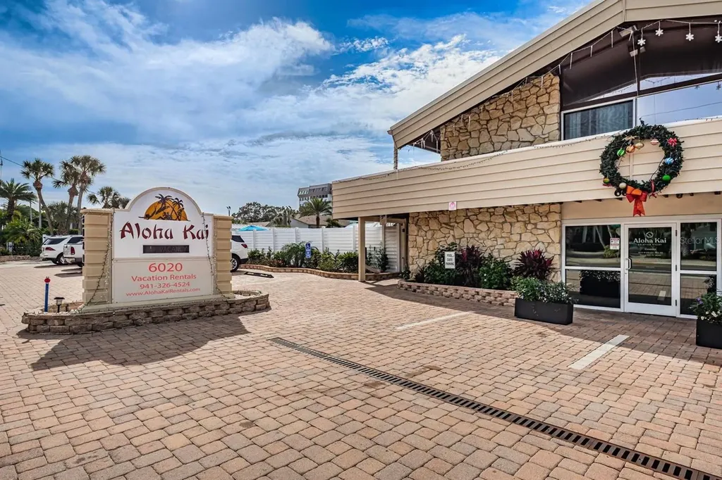 6020 Midnight Pass Road Sarasota FL 34242