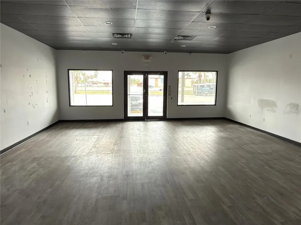 3527 Tamiami Trail Port Charlotte FL 33952