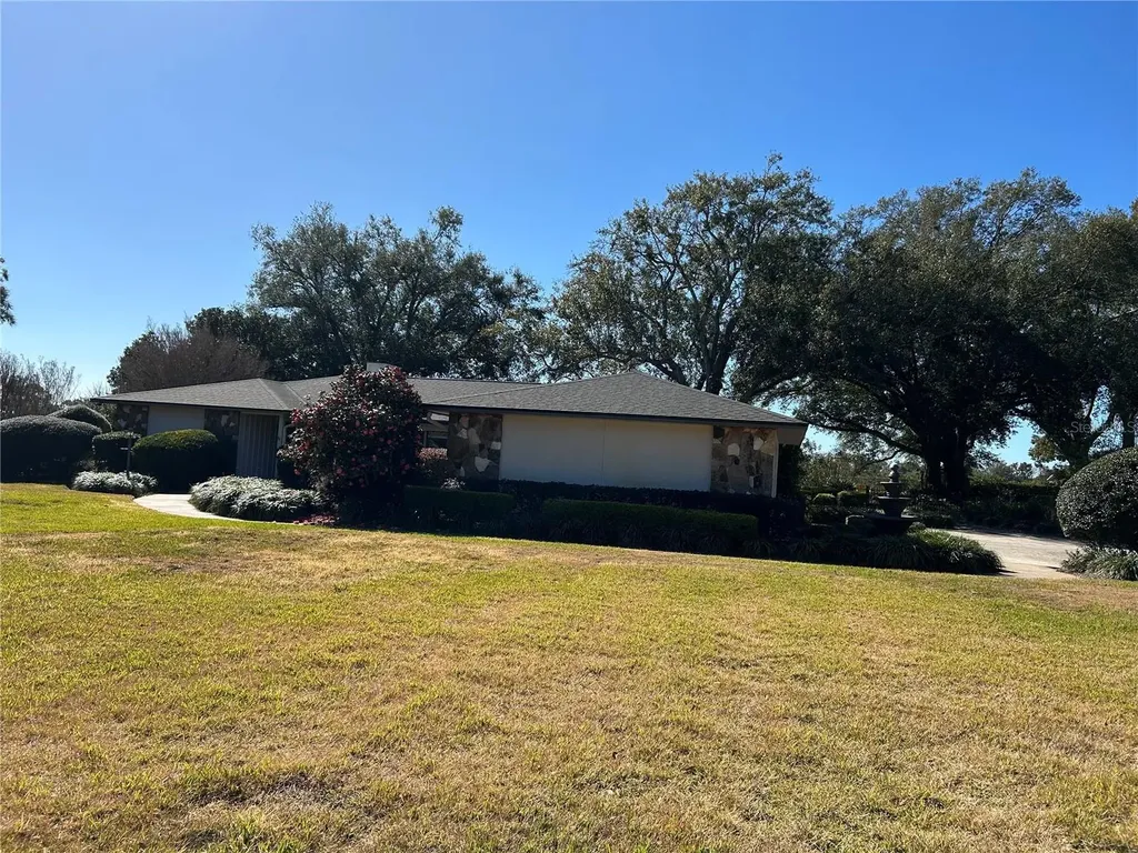 1920 Sussex Drive Mount Dora FL 32757