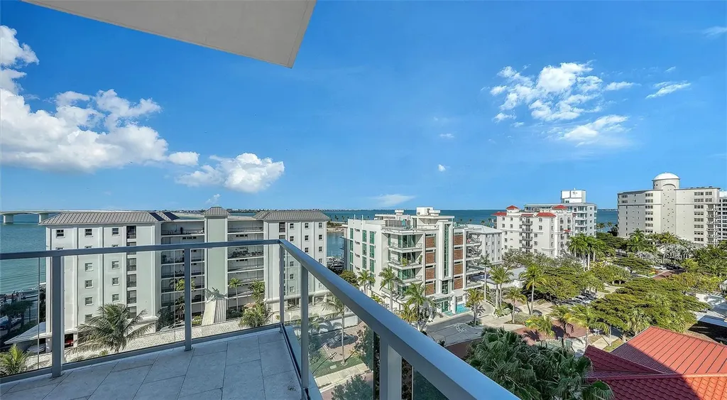 253 Golden Gate Point Sarasota FL 34236