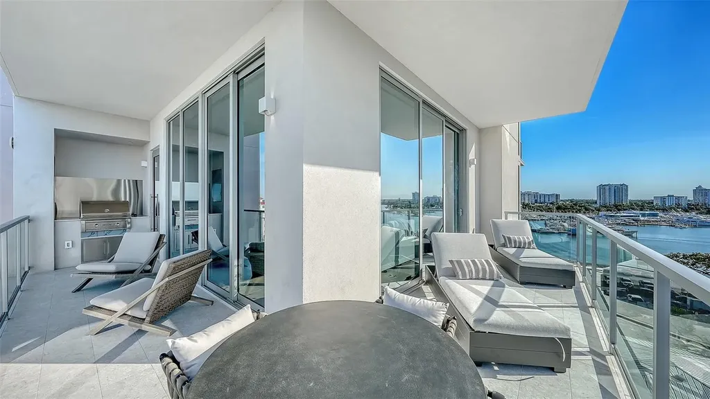 253 Golden Gate Point Sarasota FL 34236