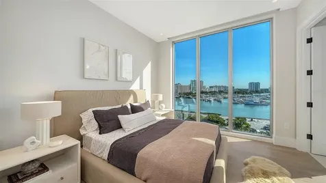253 Golden Gate Point Sarasota FL 34236