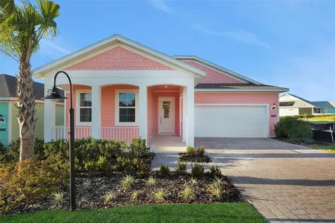 1018 Fiesta Key Circle Lady Lake FL 32159