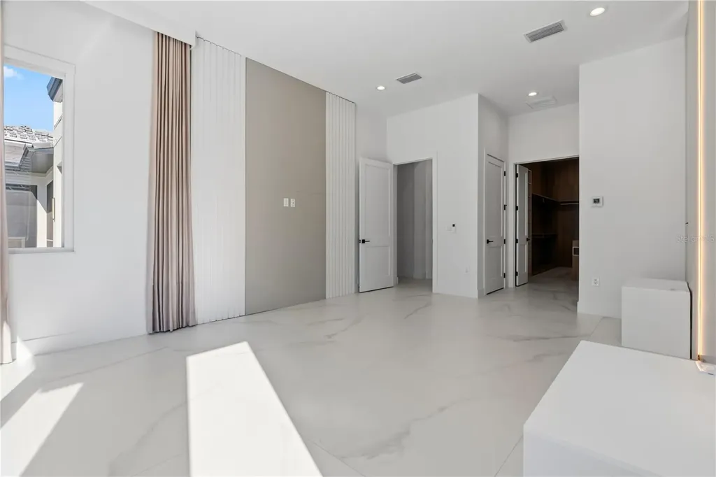 15548 Pendio Drive Bella Collina FL 34756