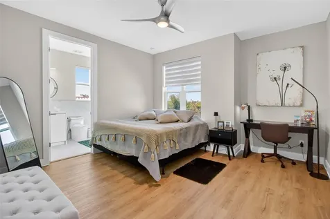 301 79th Street S St Petersburg FL 33707