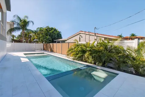 301 79th Street S St Petersburg FL 33707