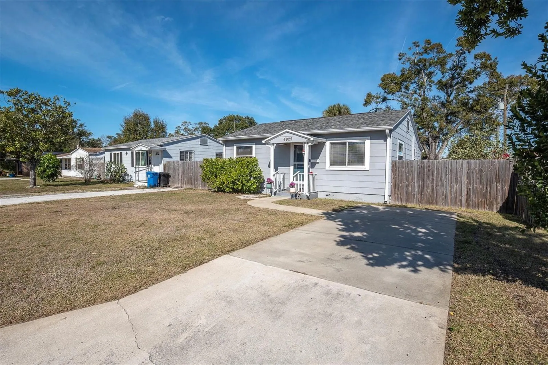 4929 36th Avenue N St Petersburg FL 33710