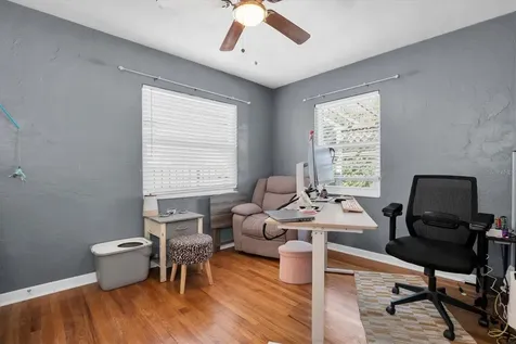 4929 36th Avenue N St Petersburg FL 33710