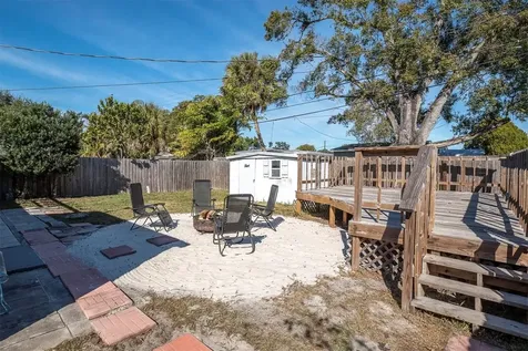 4929 36th Avenue N St Petersburg FL 33710