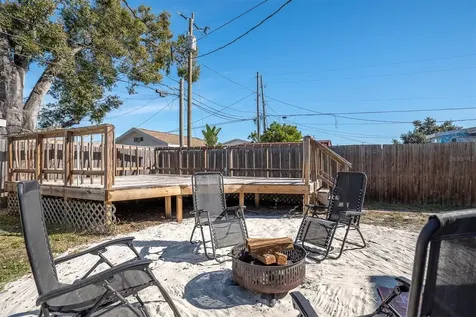 4929 36th Avenue N St Petersburg FL 33710