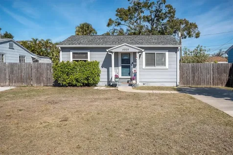 4929 36th Avenue N St Petersburg FL 33710