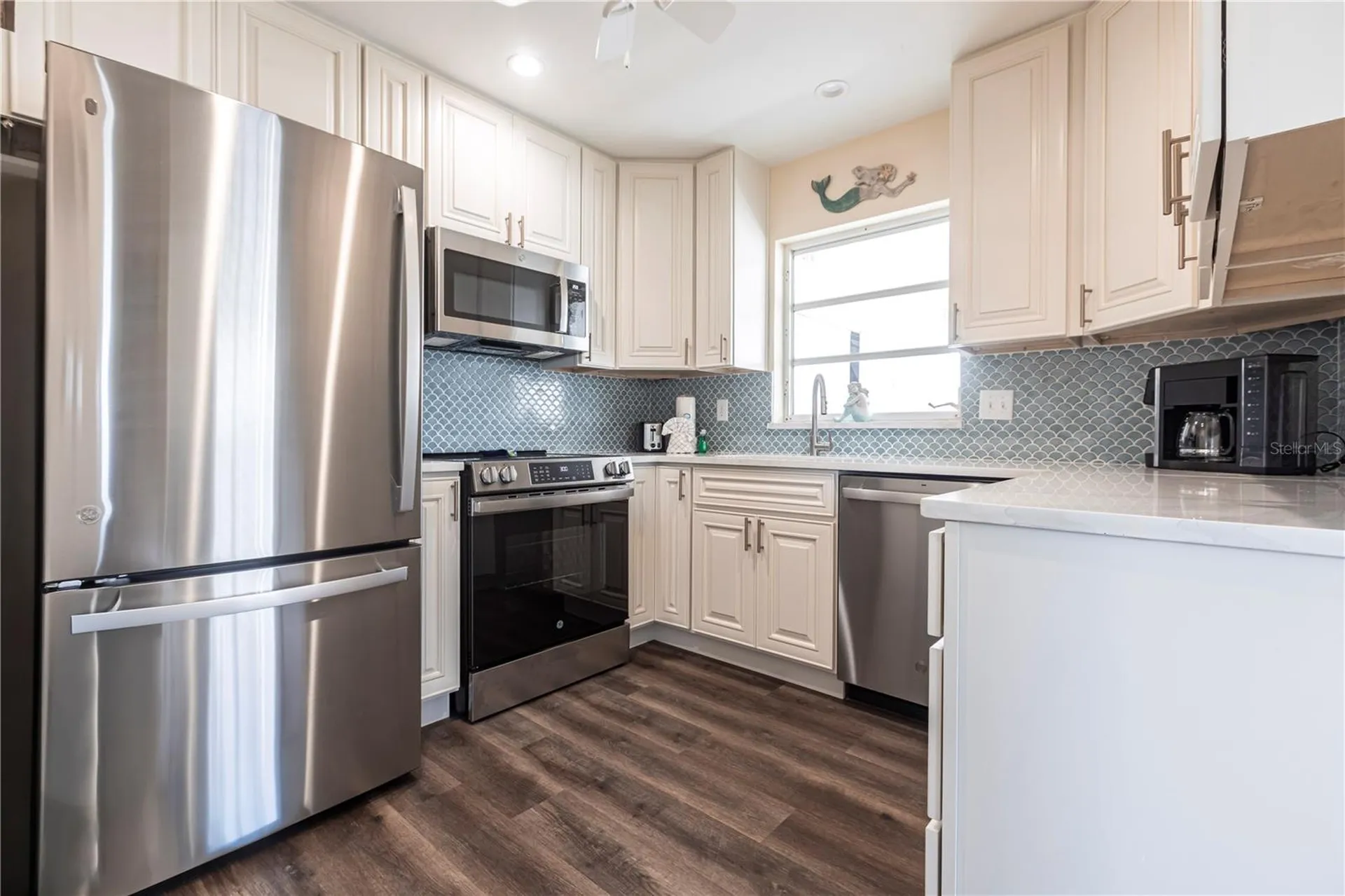 6020 Midnight Pass Road Sarasota FL 34242