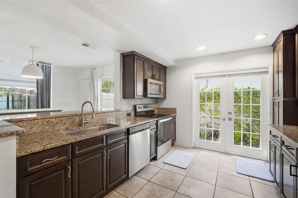 4408 W Bay To Bay Boulevard Tampa FL 33629