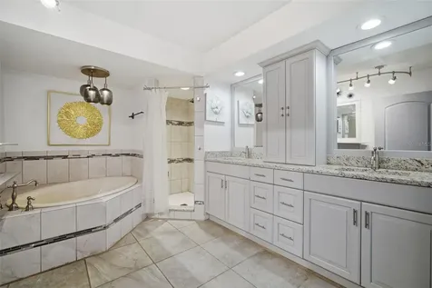 4408 W Bay To Bay Boulevard Tampa FL 33629