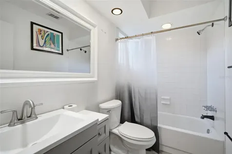 4408 W Bay To Bay Boulevard Tampa FL 33629