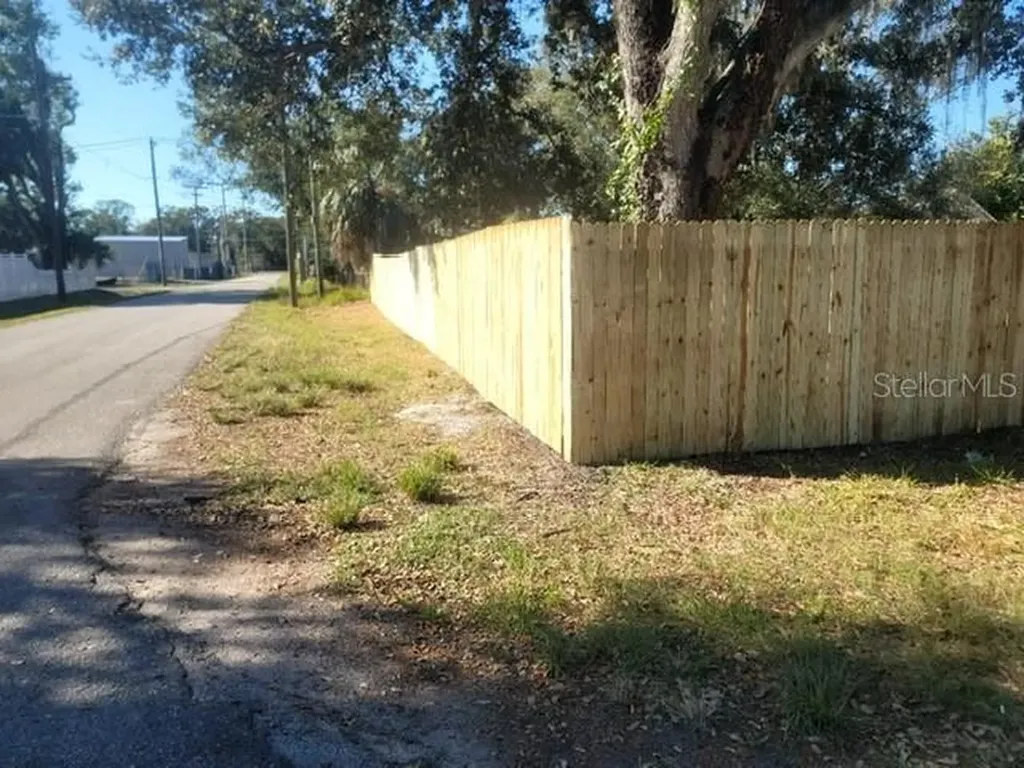 2802 N 76th Street Tampa FL 33619