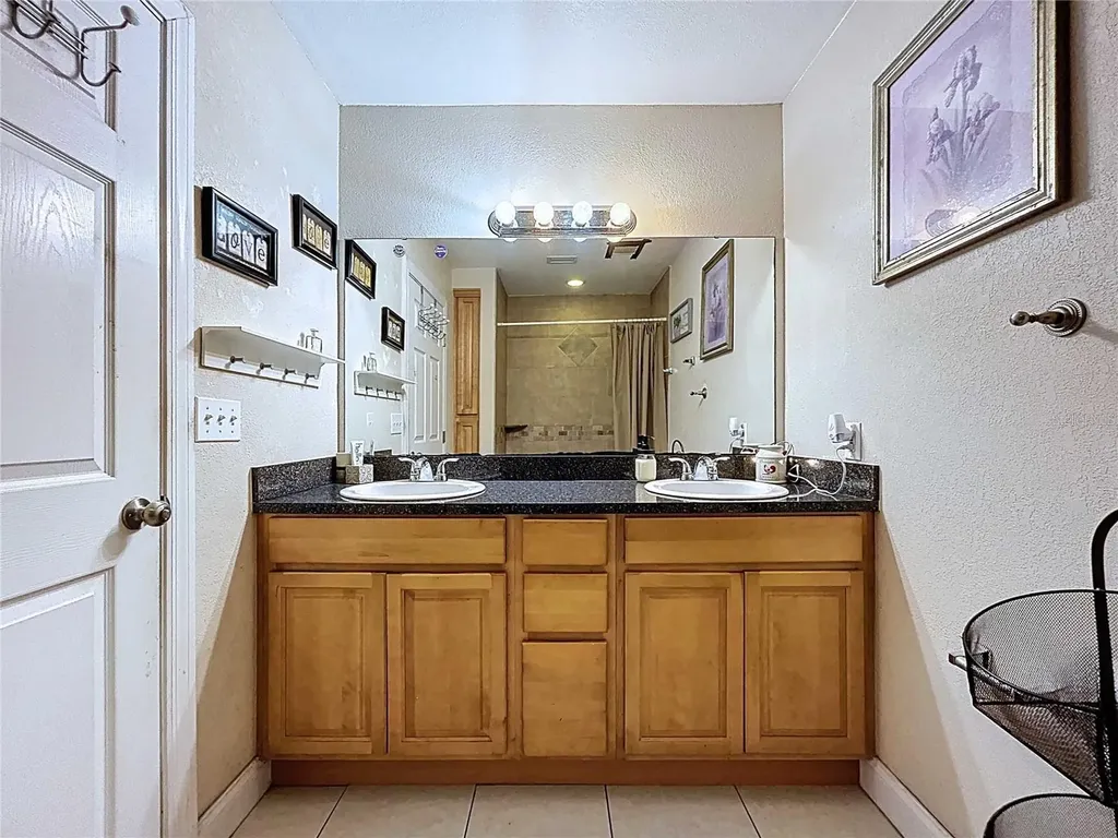 717 W End Crescent N Lakeland FL 33803