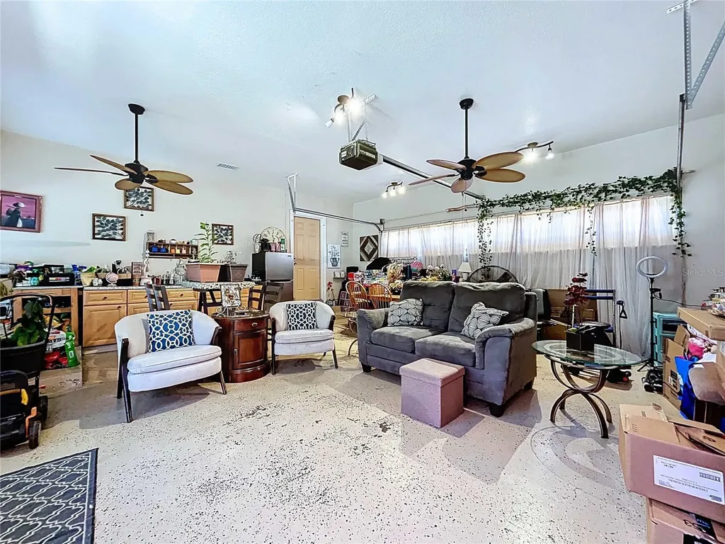 717 W End Crescent N Lakeland FL 33803