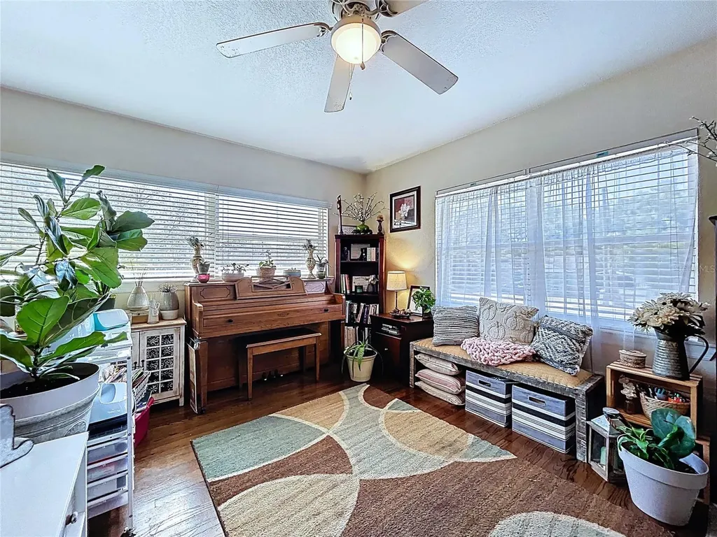 717 W End Crescent N Lakeland FL 33803
