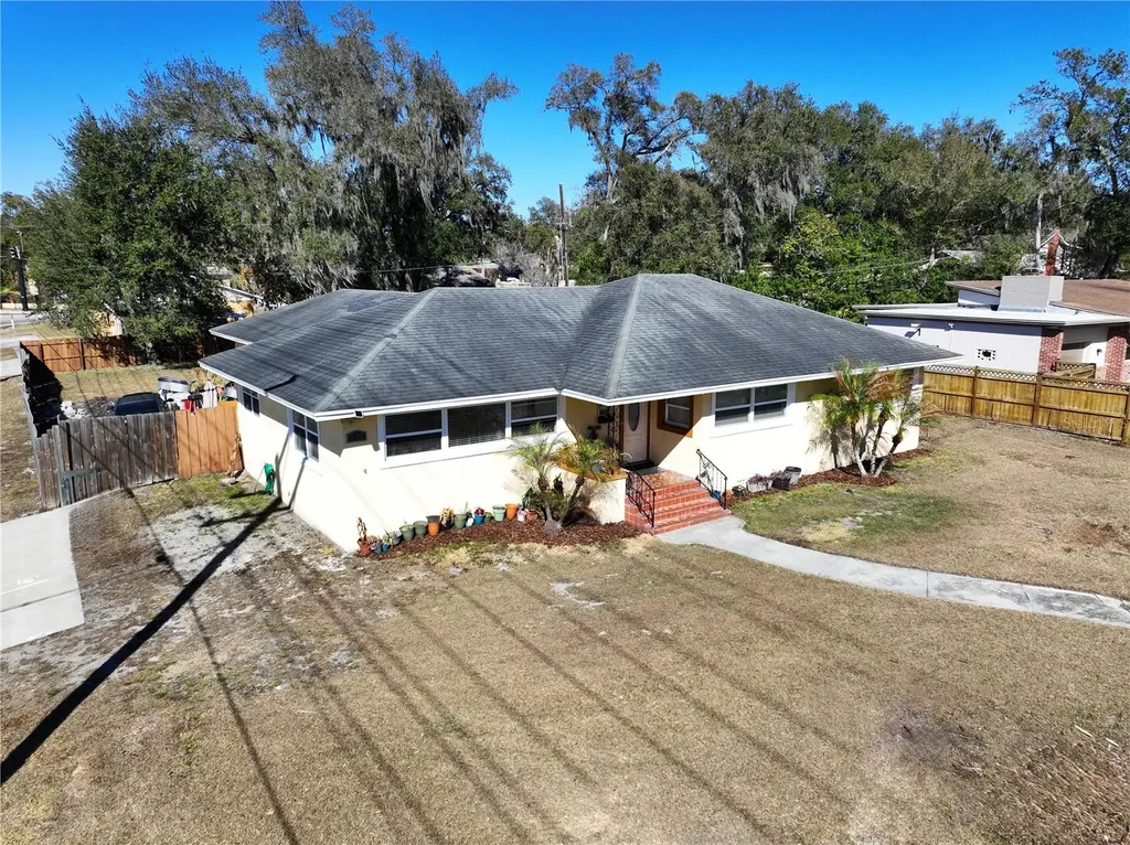 717 W End Crescent N Lakeland FL 33803