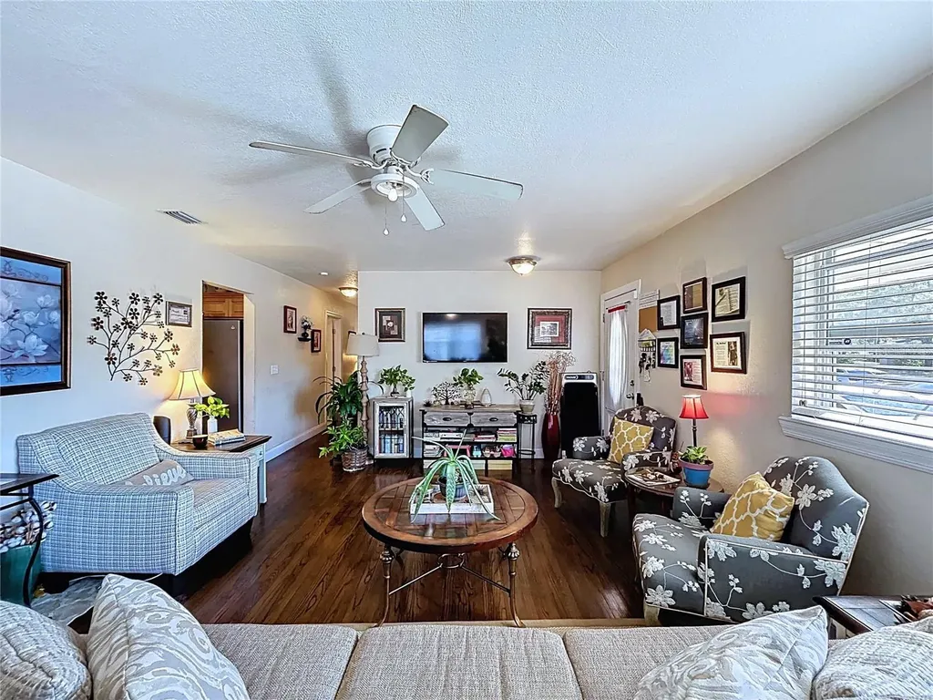 717 W End Crescent N Lakeland FL 33803
