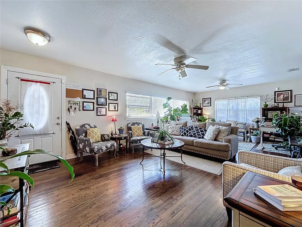 717 W End Crescent N Lakeland FL 33803