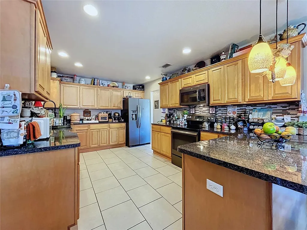 717 W End Crescent N Lakeland FL 33803