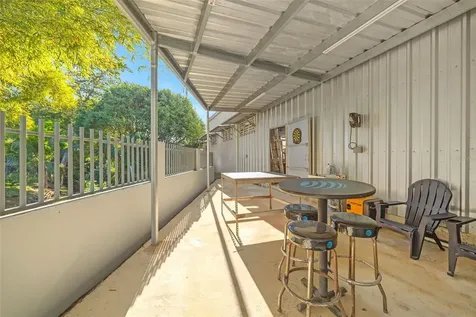 2 Businesses/ 2 Apts - Carr 115 Km 19.8 Int (avenida Nativo Alers) Aguada PR 00602