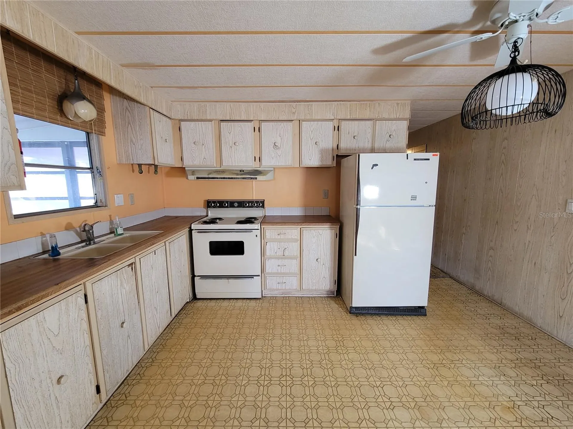 5021 Hill Drive Zephyrhills FL 33542