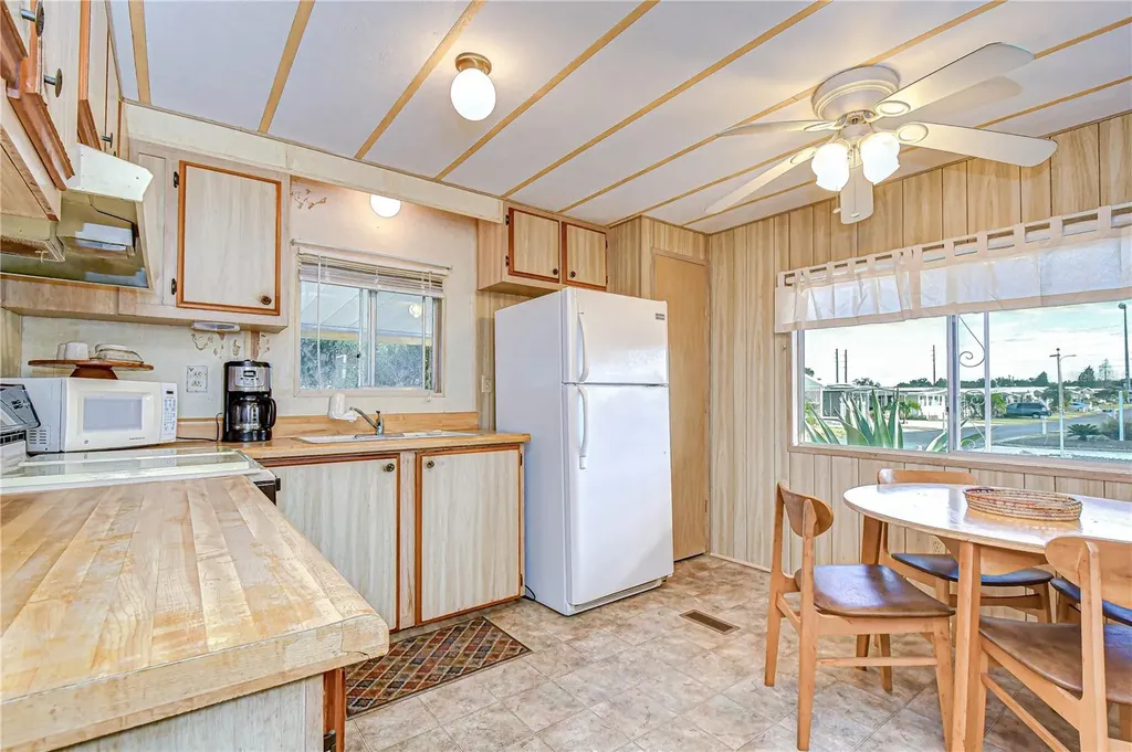 35023 Zephyr Shores Drive Zephyrhills FL 33541
