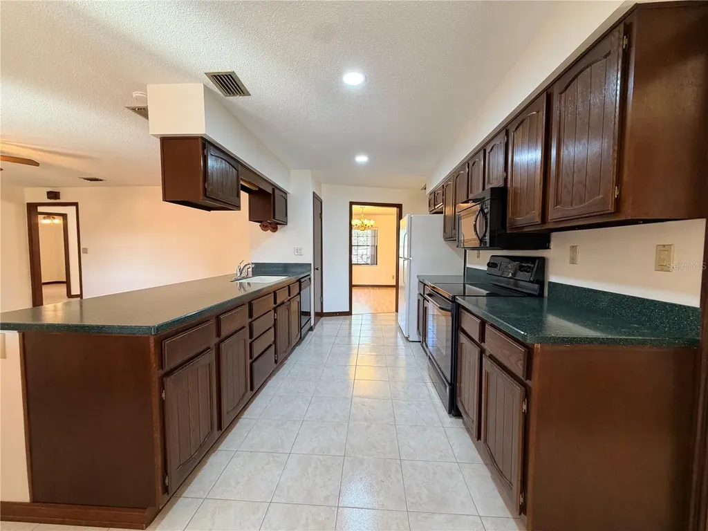 35324 Blanton Road Dade City FL 33523