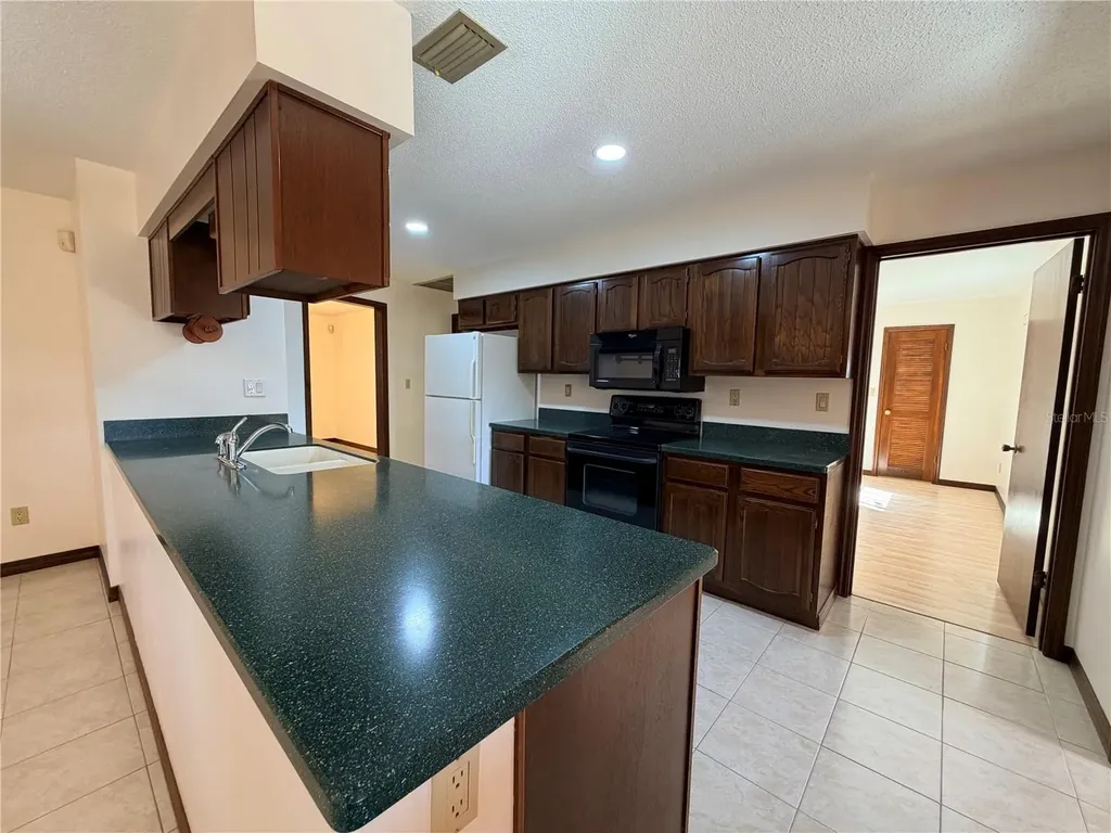 35324 Blanton Road Dade City FL 33523