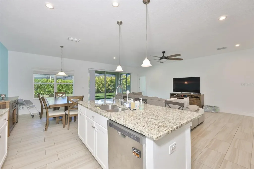 5839 Silver Sun Drive Apollo Beach FL 33572