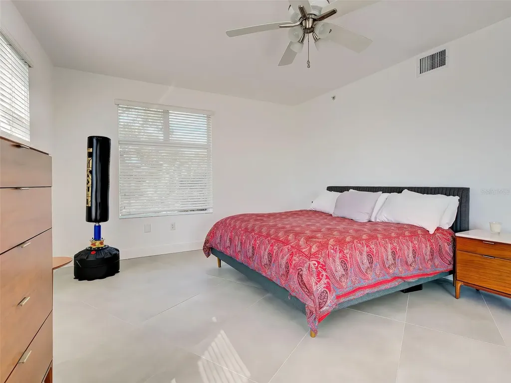 516 Tamiami Trail S Nokomis FL 34275