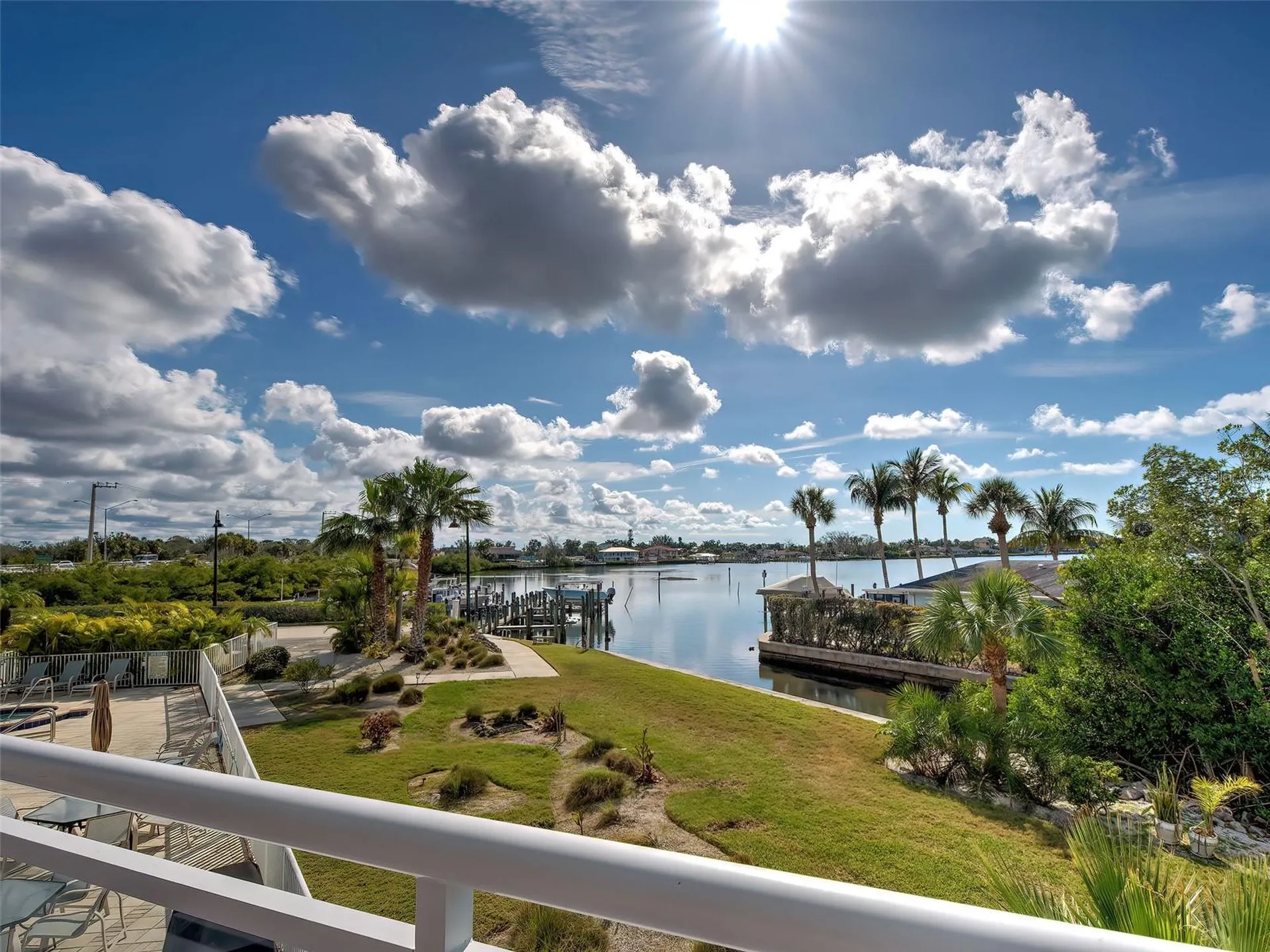 516 Tamiami Trail S Nokomis FL 34275