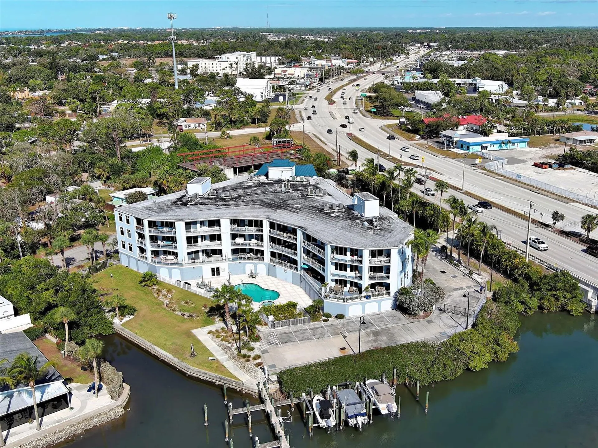 516 Tamiami Trail S Nokomis FL 34275