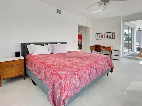516 Tamiami Trail S Nokomis FL 34275