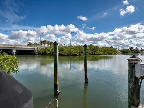 516 Tamiami Trail S Nokomis FL 34275