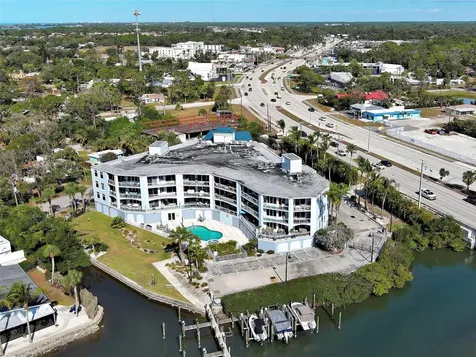 516 Tamiami Trail S Nokomis FL 34275