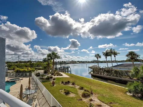 516 Tamiami Trail S Nokomis FL 34275