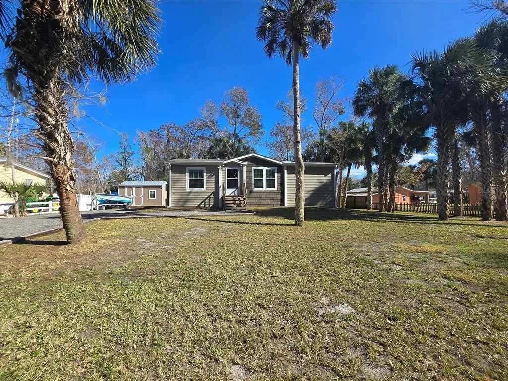 56290 Cherry Tree Road Astor FL 32102