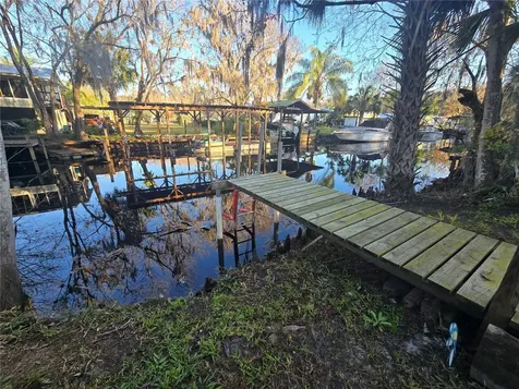 56290 Cherry Tree Road Astor FL 32102