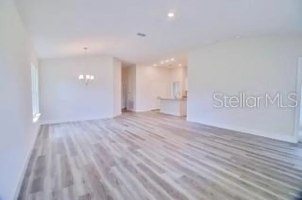 1772 N Roberts Trail Bell FL 32619