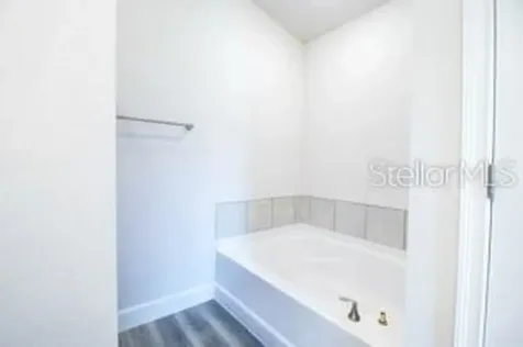 1772 N Roberts Trail Bell FL 32619