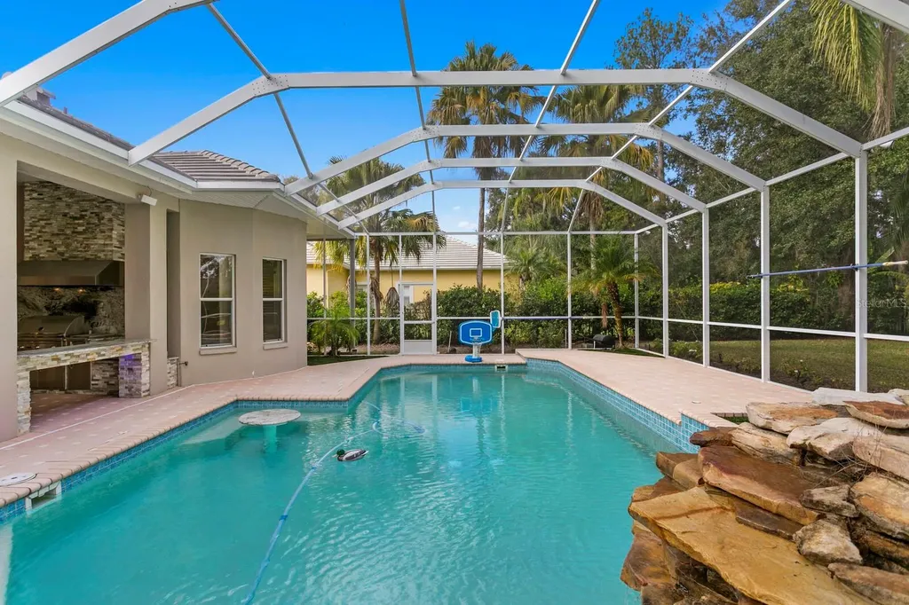 6441 Renwick Circle Tampa FL 33647